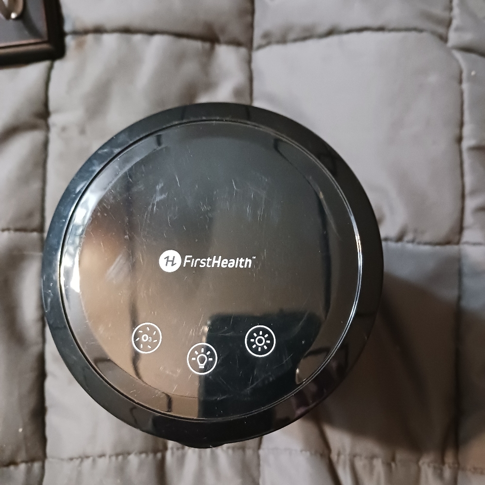 Sanitizer for electronics